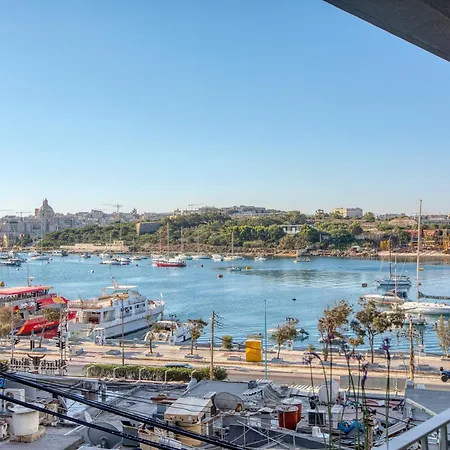 Marea Seaview Проживание в семье Слима